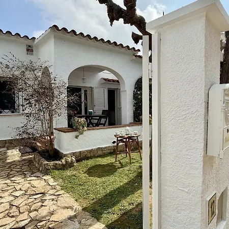 Hébergement de vacances Casa Edna *